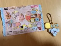 新品　BTS BT21 KOYA クッキーチャームコット３キーホルダー