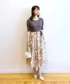 【美品】index ブラウン 半袖 花柄ロングワンピースのサムネイル