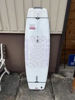 リキッドフォース TRIP135cm 新品未使用 正規品 セール 送料込み 