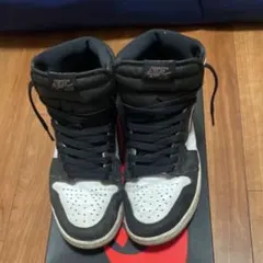 Nike Air Jordan 1 ブラック/ホワイト ハイカット