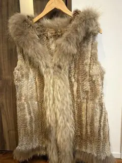 【美品】フード付きファーベスト ベージュ系