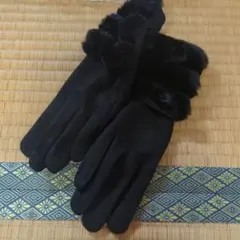 黒いファー付き手袋　Mサイズ相当