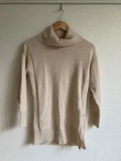 タートルネックセーター　100%カシミヤ　ベージュ　Sサイズ