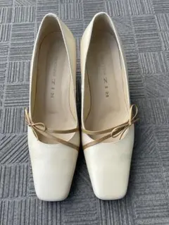 RIZ RAFFINEE パンプス  クリームベージュ23EE