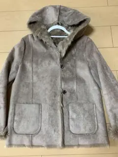 ⭐️ベージュ⭐️フード付きリバーシブルコート、Sサイズ