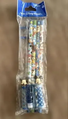 東京ディズニーリゾート 鉛筆 4本セット　キャップ付き