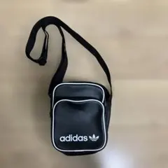 ショルダーバッグ adidas