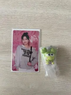 TWICE ジョンヨン オフラインくじカード、サンリオコラボキーチェーン