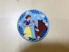 【新品】ディズニー　刺繍缶バッジ 白雪姫
