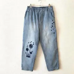 ☆【エーケープランニング】デニムパンツ たんぽぽ刺繍 花柄 綿混 ウエストゴムM