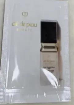 クレ・ド・ポー ボーテ　タンフリュイドエクラ　マット　ファンデーション　リキッド