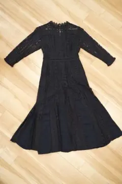 【LAGUNA MOON】ネイビーのレースディテール長袖ロングワンピース