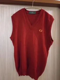 FRED PERRY / ニットベスト / ワインレッド / Sサイズ