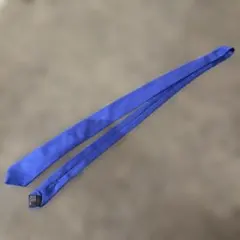 PRADA シルクネクタイ