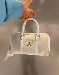 Item thumbnail for item 2c750554-54a0-41b5-96e4-e339f1808834