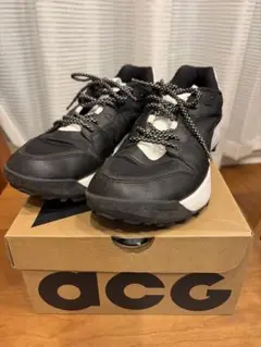 NIKE ACG スニーカー ブラックのサムネイル