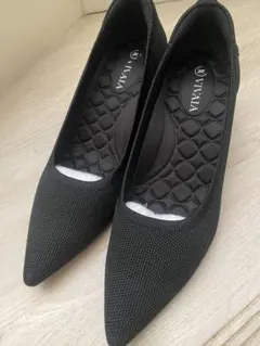vivaia パンプス