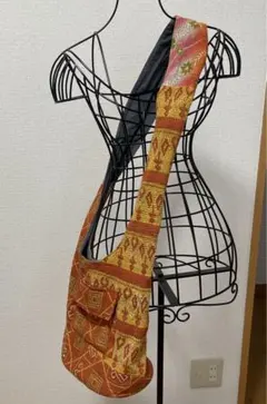 お値下げ　インド　ヴィンテージカンタ刺繍　ショルダーバッグ