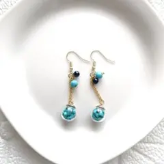 ターコイズ ボール ピアス ゆらゆら ドーム
