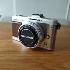 OLYMPUS PEN E-P2 パンケーキレンズセット＋ストラップ※プロフ必読のサムネイル