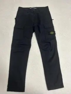 sale半額以下‼︎美品 【STONE ISLAND】 カーゴパンツ テーパードのサムネイル