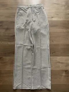 美品　GU ギンガムチェックストレートパンツ