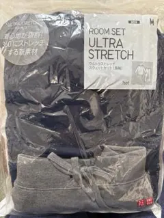 【新品未使用】ユニクロ メンズウルトラストレッチスウェットセット（長袖）Mサイズ