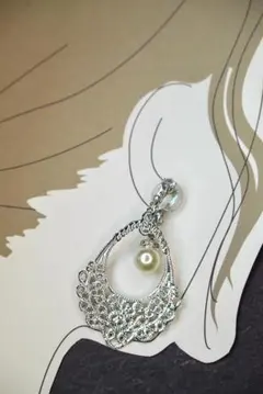 【一点もの/再販なし】レース調・パール クリップタイプ/イヤリング【箱入り】