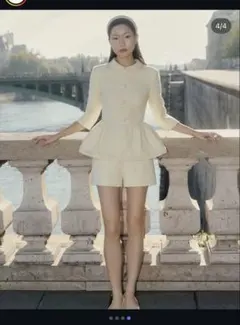 黄色 ペプラムセットアップ