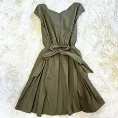 【美品】ユニバーバルミューズ　ワンピース　カーキ