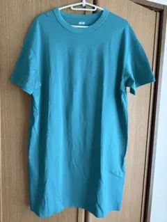 ユニクロ U クルーネックTシャツ グリーン Lサイズのサムネイル
