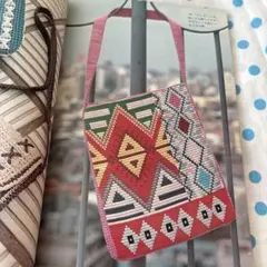 70‘sの昭和レトロバッグだらけ！手軽に作れる流行のバッグ