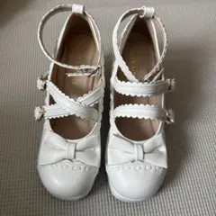 bodylineホワイトリボンフラットシューズ