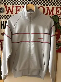 adidas ライトグレー ジャージ