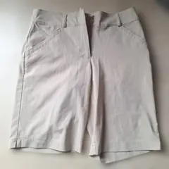Nike ベージュ ショートパンツ
