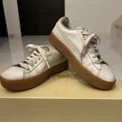 Puma ホワイトレザー スニーカー