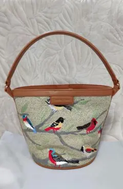 CHARLES & KEITH フロラー ジャガードバケットバッグ（Multi）