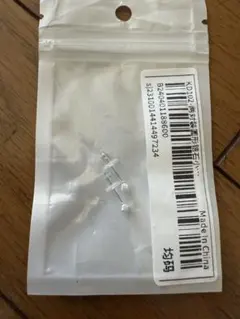 未使用品　クリスタル付きピアス