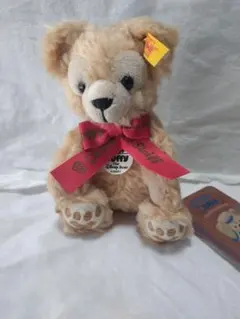 【レア　美品】ディズニーシー10周年限定モデル　ダッフィー　ぬいぐるみバッジ