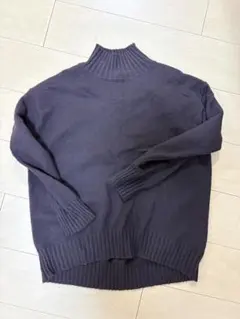 GU ダークブラウン タートルネックセーター