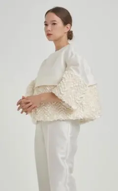 2025年最新】yori ブラウス shiroconの人気アイテム - メルカリ