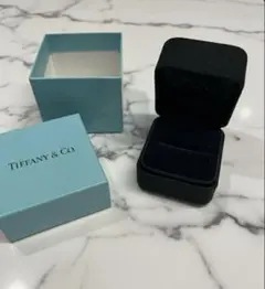 Tiffany & Co. ギフトボックスとリングケース　ショッパー付き