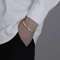シルクツイスト ナローバングル シルバーブレスレット メンズアクセサリー