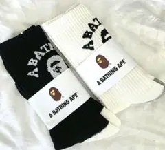 新品未使用　A BATHING APE 　エイプ　靴下 ソックス　黒白2足
