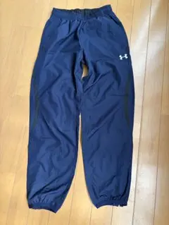 アンダーアーマー　トレーニングパンツ　140