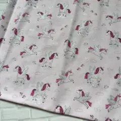 生地　ハギレ ユニコーン　ピンク