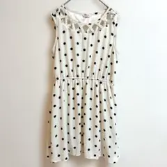 美品✨COLZA ドットノースリーブワンピース M ホワイト ブラック フレアのサムネイル