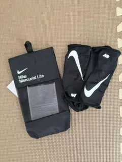 Nike すね当て止め 黒