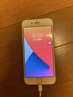 Apple iPhone 7 32GB シルバー本体 SIMフリー