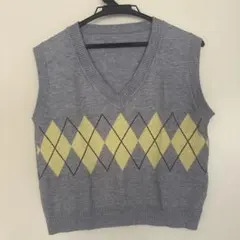 wancorp⭐︎グレー アーガイル柄 ニットベスト
